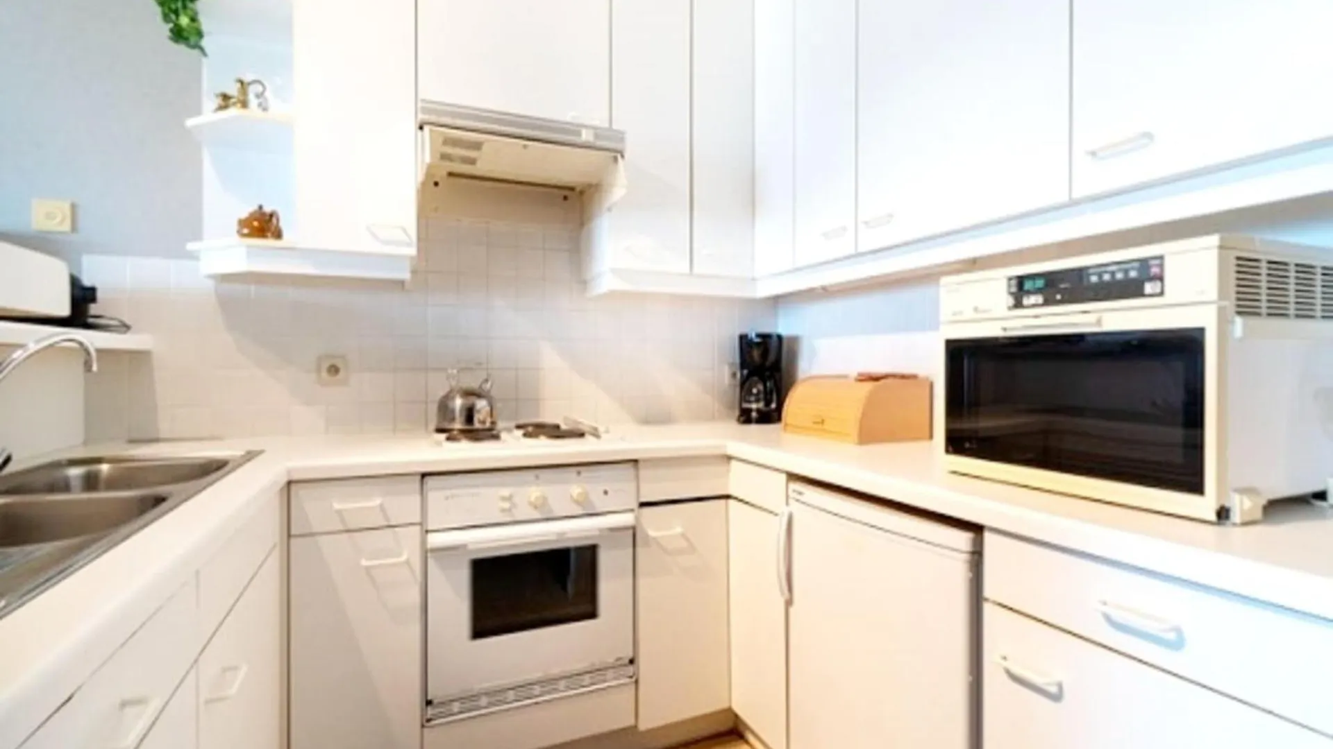 Apartment For 4 Guests, By The Sea Middelkerke Belgium